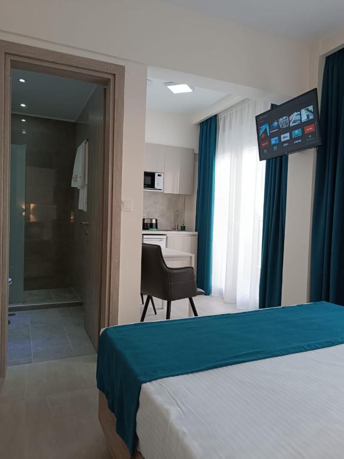 Navarino Luxe Suites With Sea View Peraía 외부 사진