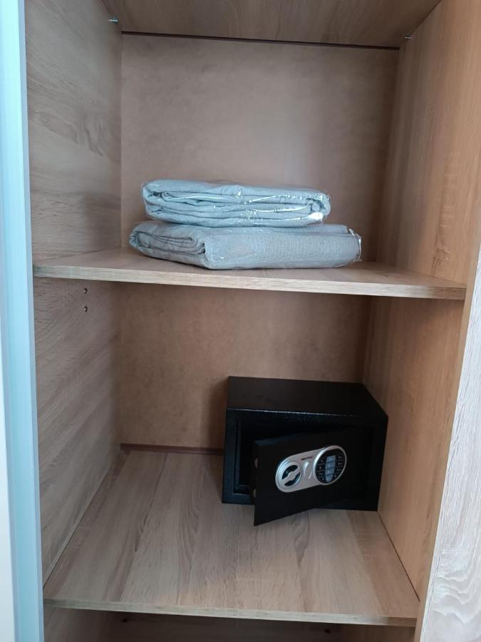 Navarino Luxe Suites With Sea View Peraía 외부 사진
