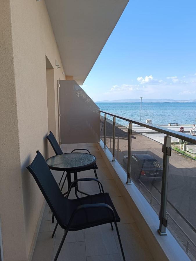 Navarino Luxe Suites With Sea View Peraía 외부 사진