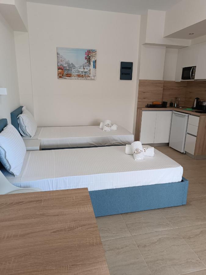 Navarino Luxe Suites With Sea View Peraía 외부 사진